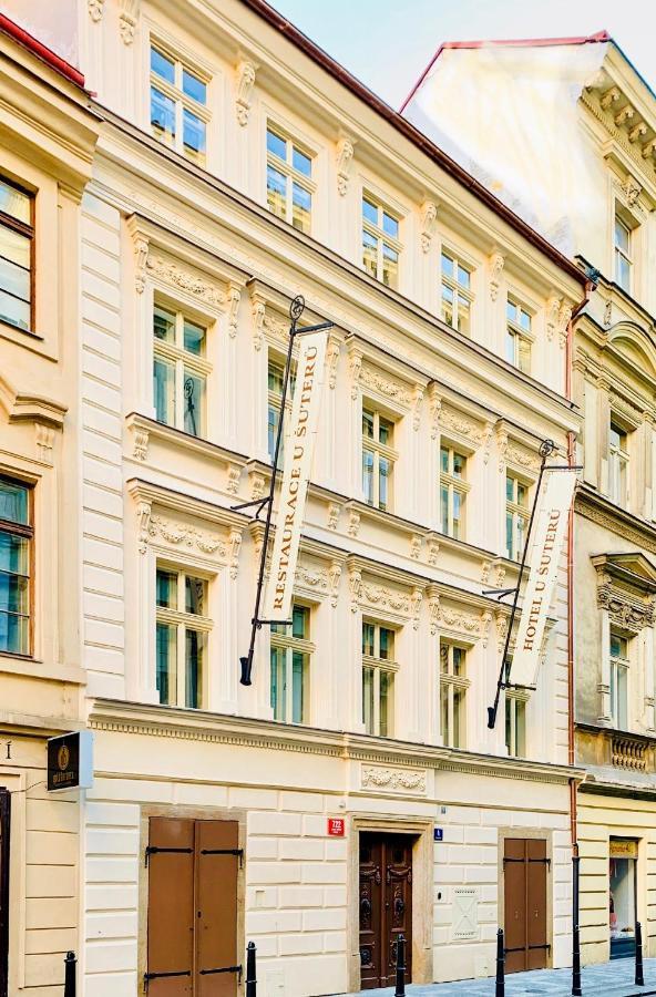 Hotel U Suteru Прага Экстерьер фото